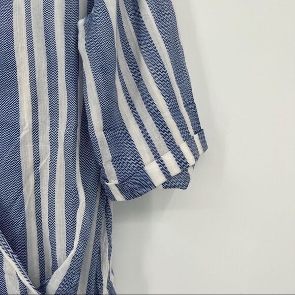 Guess Los Angeles Wrap Front Surplice Striped V-neckline Short Sleeves Blouse - Picture 3 of 9